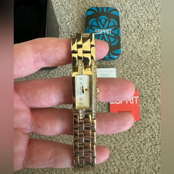ESPRIT Gold Watch - Picture 4 of 9